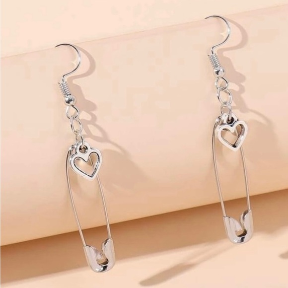 🐦🪺Silver safety pin earrings - Picture 1 of 2